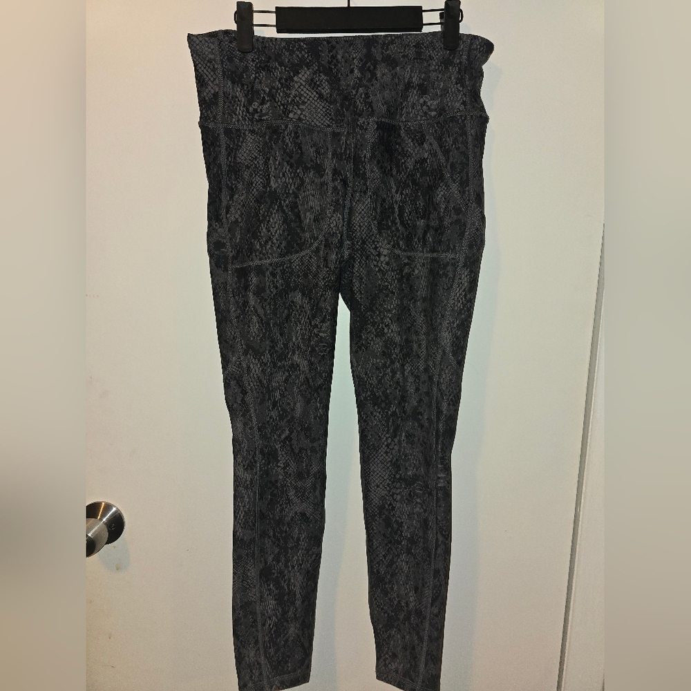 Torrid Black Snake Print Active Performance Leggings - Size 0